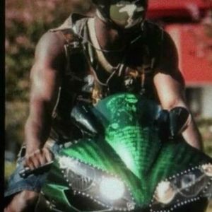 Meet your Posher, Tyrone